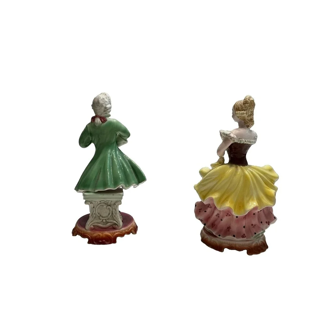 Vintage Italian Porcelain Figurines Pair Made in Italy Capodimonte Style Set 2 - Picture 5 of 13